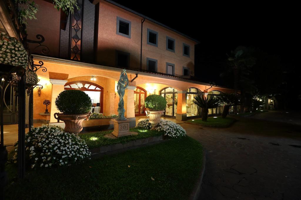 Hotel Ristorante Borgo Antico Ceprano Exterior foto